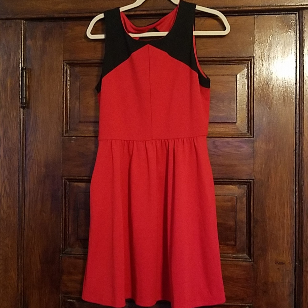 Jessica Simpson dress w/pockets